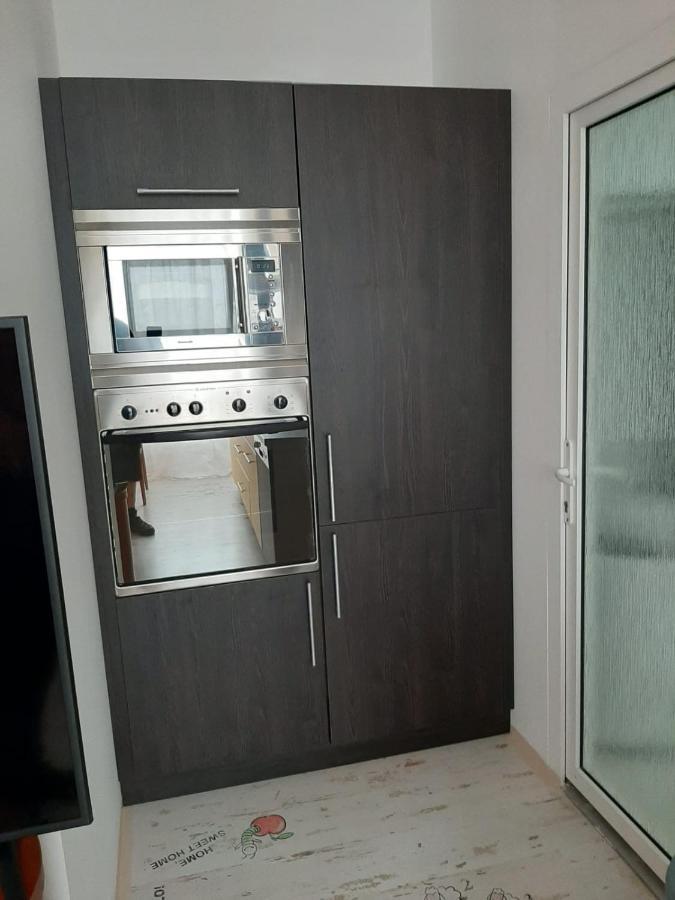 Zluty Apartman A6 V Chomutove Apartman Kültér fotó